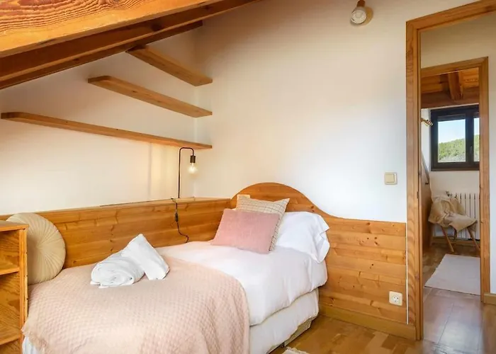 La Atalaya De Araguas * Araguás del Solano